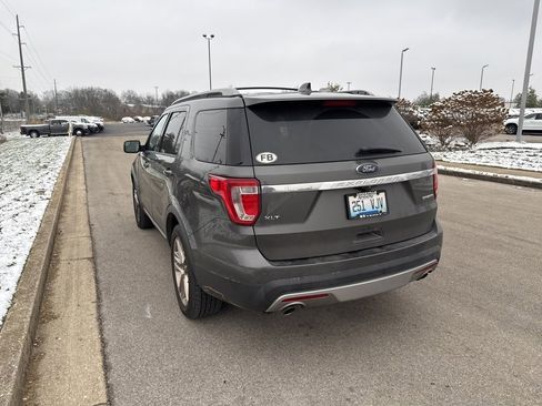 Used 2016 Ford Explorer XLT w/ Equipment Group 202A image 7