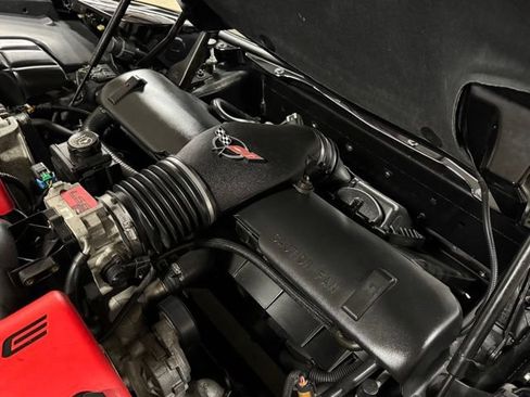 Used 2004 Chevrolet Corvette Z06 w/ Memory Package RWD image 29