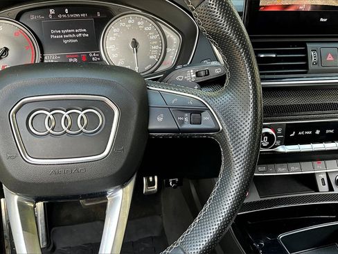 Used 2022 Audi SQ5 Premium image 11
