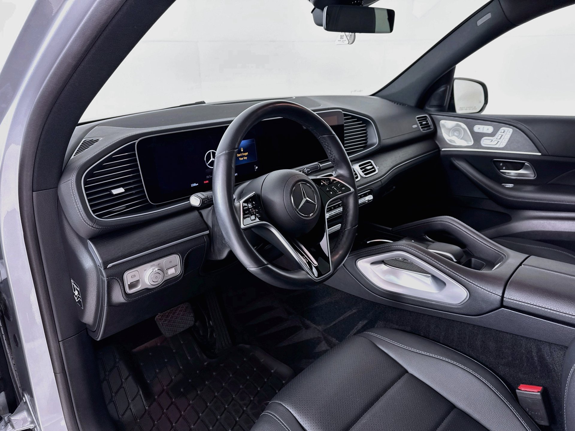 Used 2024 Mercedes-Benz GLE 450 4MATIC image 10