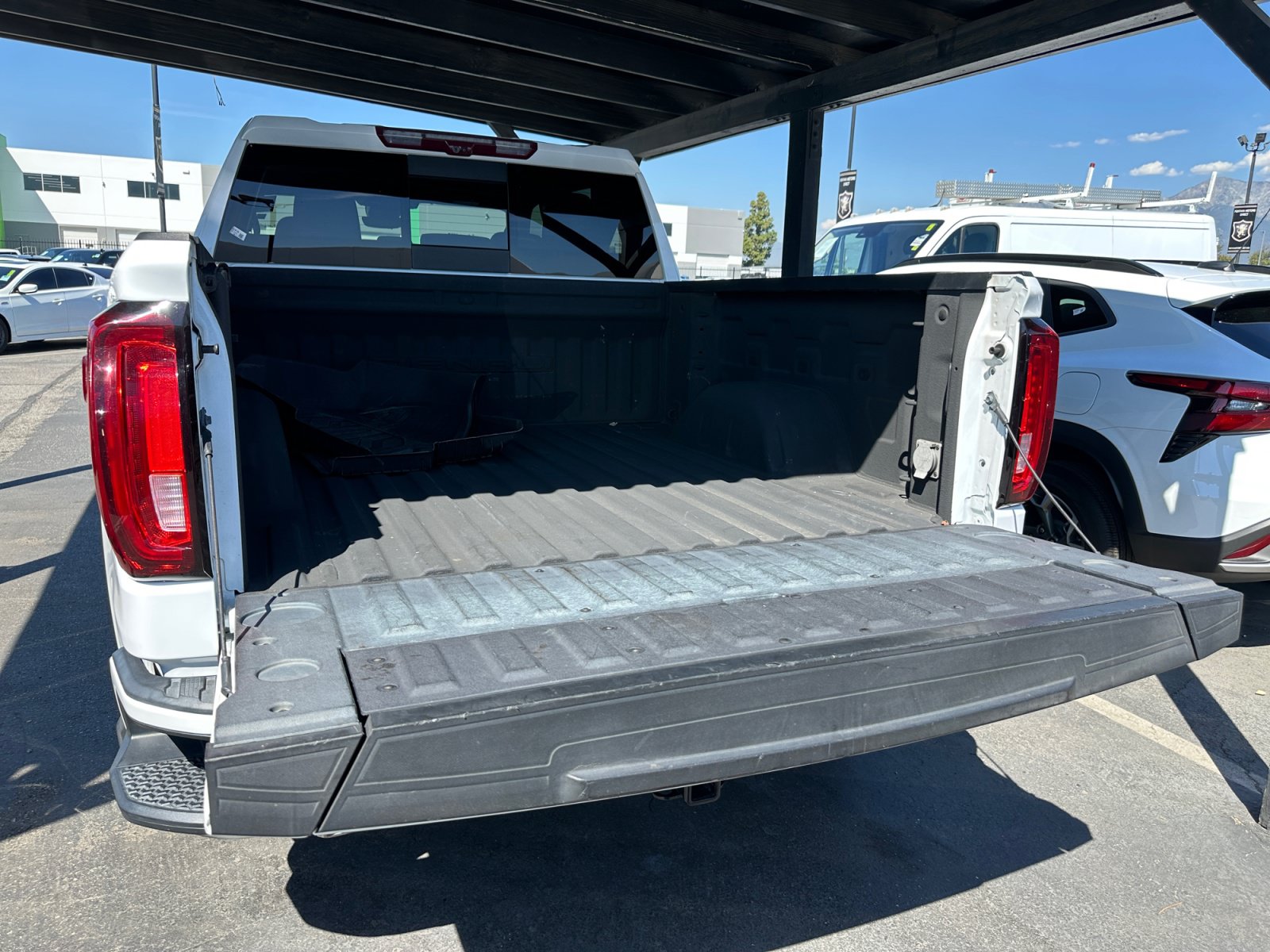 Used 2024 GMC Sierra 1500 Denali w/ Denali Reserve Package AWD/4WD image 27