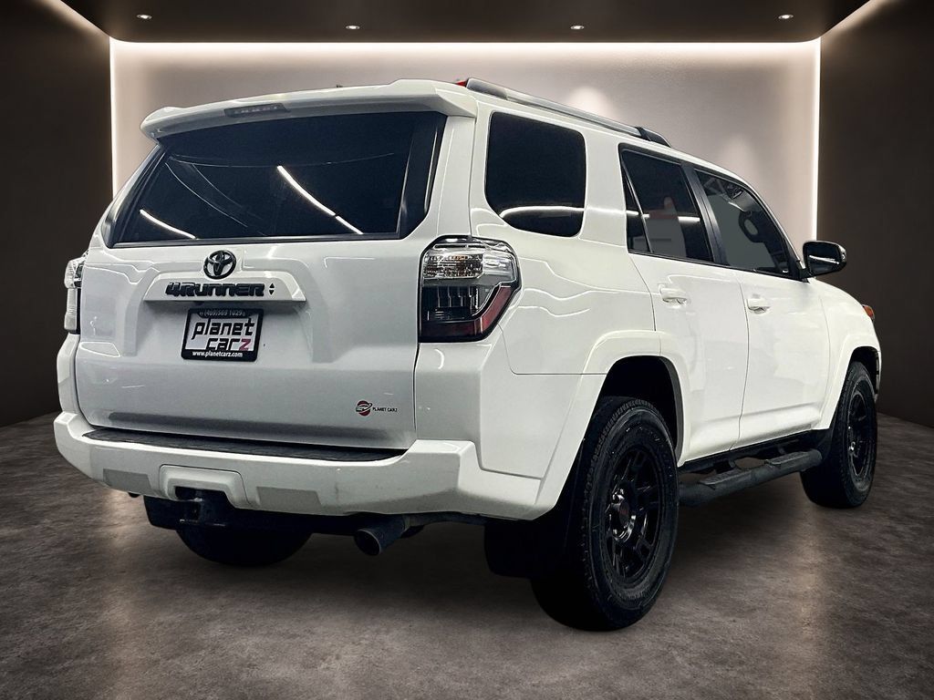 Used 2021 Toyota 4Runner SR5 Premium w/ Moonroof Package RWD image 7