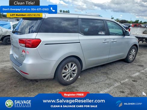 Used 2015 Kia Sedona LX w/ LX Convenience Package FWD image 4