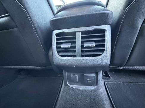 Used 2015 Ford Fusion Energi SE FWD image 61