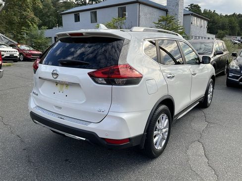 Used 2019 Nissan Rogue SV FWD image 5