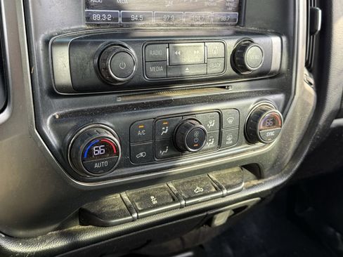 Used 2018 Chevrolet Silverado 1500 LT w/ Texas Edition image 23