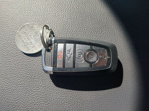 Certified 2025 Ford F350 Lariat w/ Lariat Ultimate Package image 27