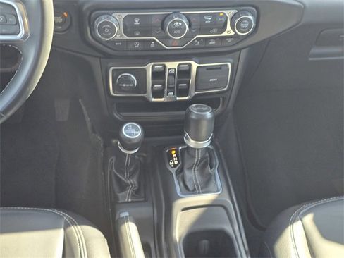 Used 2022 Jeep Wrangler Unlimited Sahara w/ Safety Group image 18