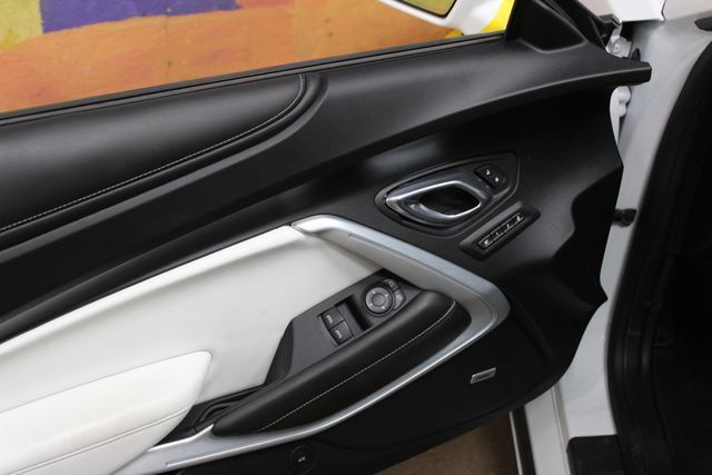 Used 2017 Chevrolet Camaro SS RWD image 12
