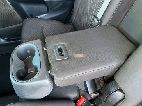 Used 2015 Dodge Journey SXT w/ Flexible Seating Group image 33