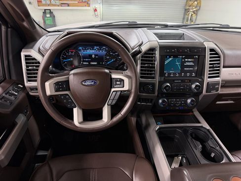 Used 2017 Ford F250 King Ranch w/ King Ranch Ultimate Package image 25