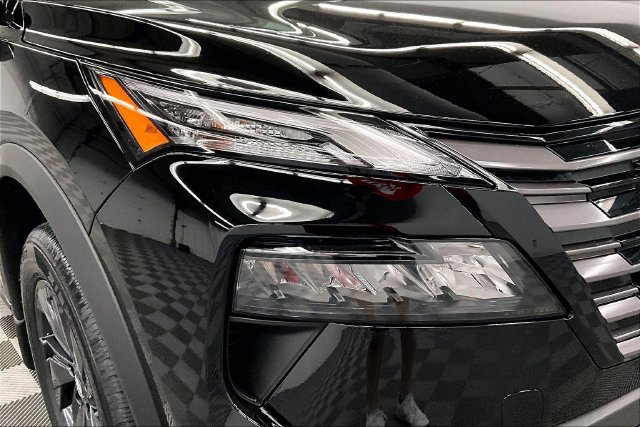 New 2027 Nissan Rogue SV FWD image 14
