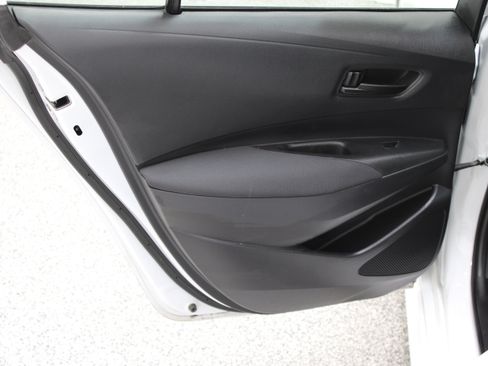 Used 2026 Toyota Corolla LE FWD image 24