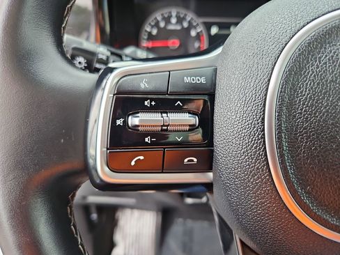 Used 2021 Kia Sorento EX w/ Panoramic Sunroof Package image 11