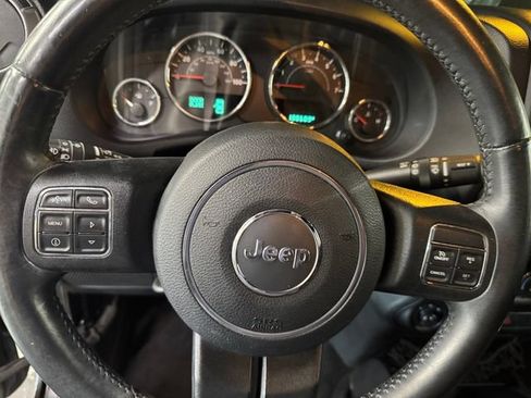 Used 2017 Jeep Wrangler Unlimited Sport AWD/4WD image 19