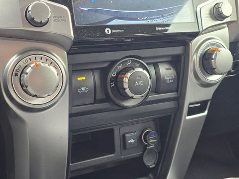 Used 2022 Toyota 4Runner SR5 image 23