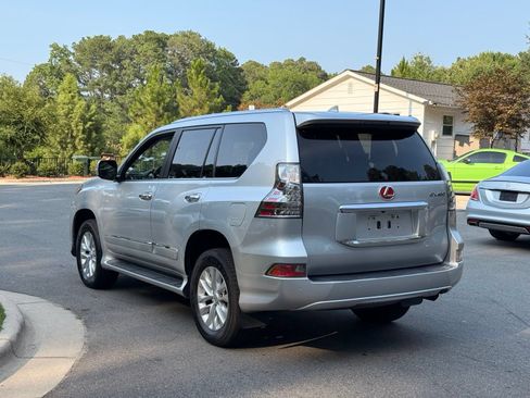 Used 2016 Lexus GX 460 w/ Premium Package AWD/4WD image 5