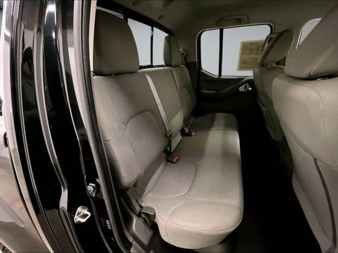 Used 2019 Nissan Frontier SV AWD/4WD image 26