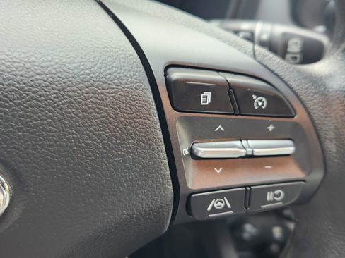 Certified 2023 Hyundai Kona SEL image 38