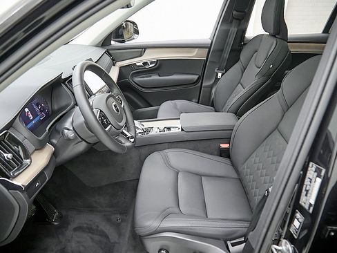 New 2026 Volvo XC90 B6 Plus w/ Protection Package Premier image 14