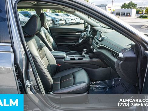Used 2022 Nissan Altima 2.5 SR w/ Midnight Edition Package image 24