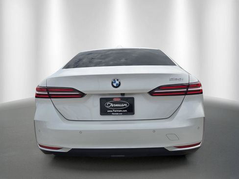 Certified 2024 BMW 530i w/ Convenience Package RWD image 6