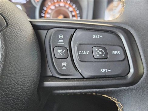 Used 2024 Jeep Wrangler Unlimited Sport AWD/4WD image 22