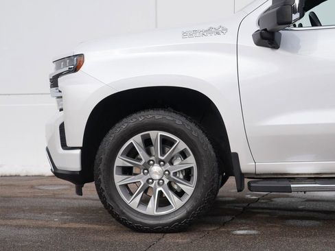 Used 2021 Chevrolet Silverado 1500 High Country w/ Technology Package image 11