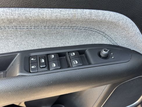 Used 2024 Jeep Compass Latitude w/ Altitude Special Edition image 13