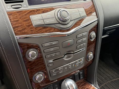 Used 2020 Nissan Armada SL w/ Premium Package RWD image 19
