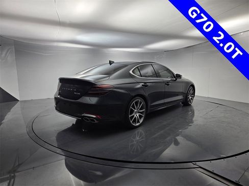 Used 2023 Genesis G70 2.0T image 12