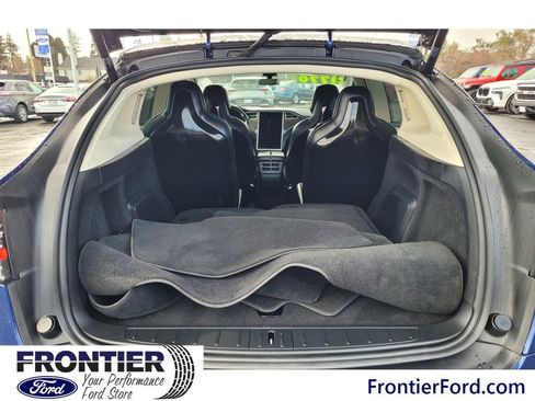 Used 2016 Tesla Model X 90D image 7