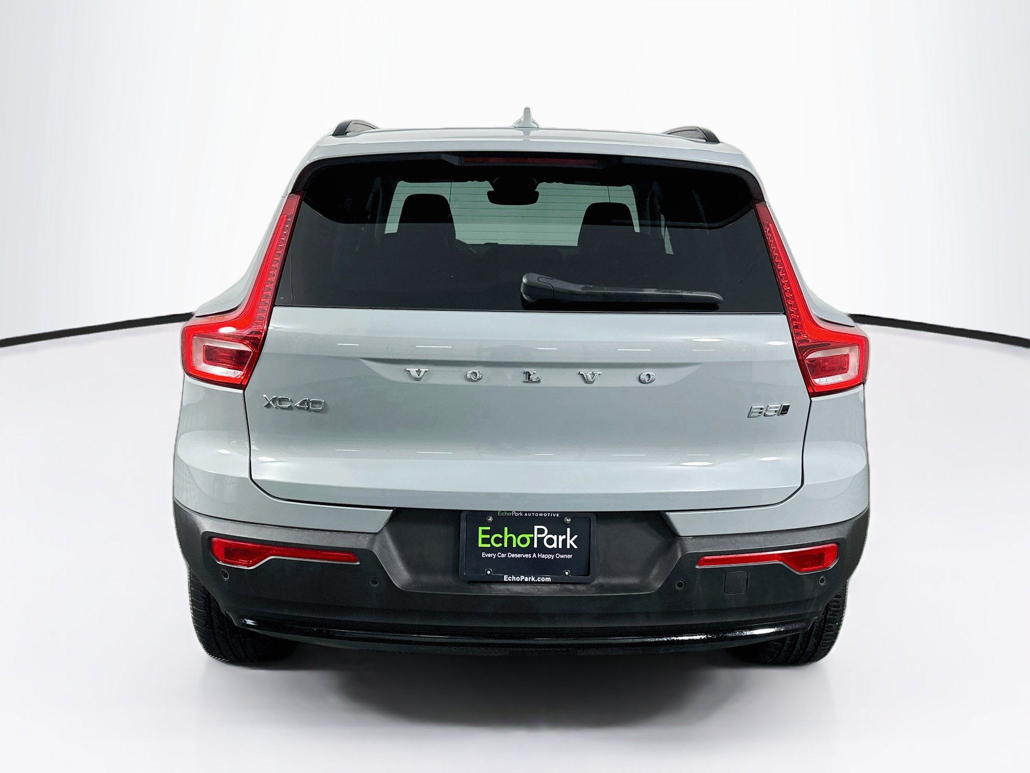 Used 2026 Volvo XC40 B5 Plus AWD/4WD image 7