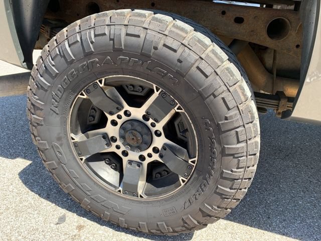 Used 2013 GMC Sierra 2500 SLE w/ SLE Preferred Package AWD/4WD image 15