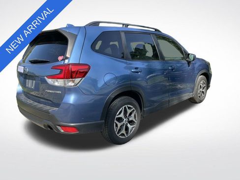 Used 2021 Subaru Forester Premium w/ Popular Package #1 AWD/4WD image 3