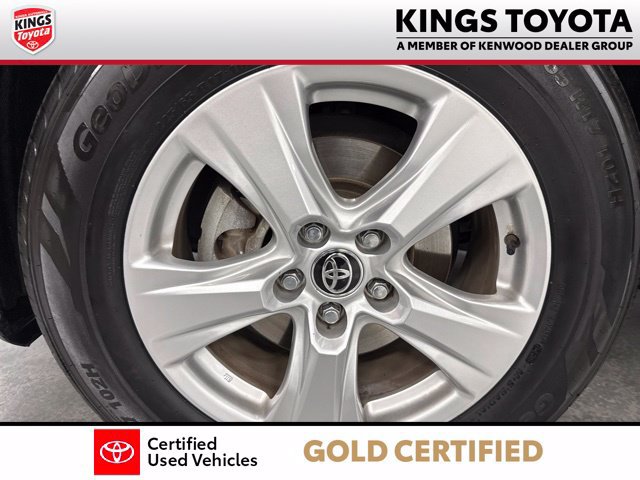 Certified 2021 Toyota RAV4 LE AWD/4WD image 28