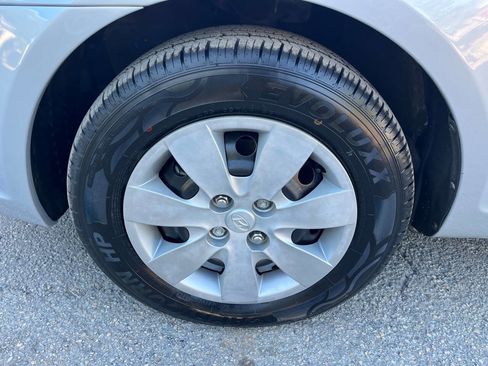 Used 2009 Hyundai Accent GS w/ Popular Equipment Pkg 2 image 29