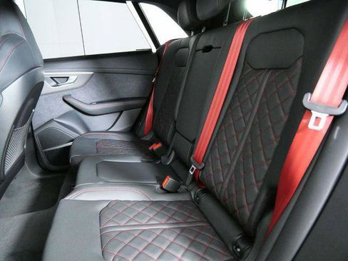 New 2026 Audi SQ8 Prestige image 16