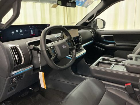 New 2027 Ford Expedition Max Platinum AWD/4WD image 18