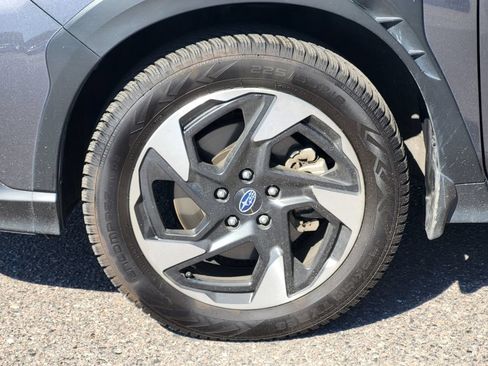 Used 2024 Subaru Crosstrek 2.5i Limited AWD/4WD image 9