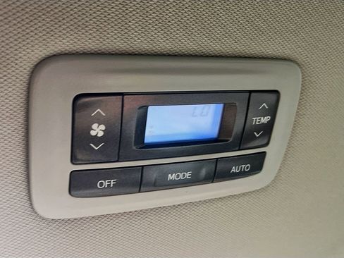Used 2015 Toyota Sienna Limited Premium AWD/4WD image 25