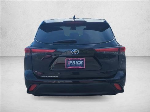 Used 2020 Toyota Highlander L image 7