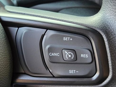 Used 2026 Jeep Wrangler Sport AWD/4WD image 26