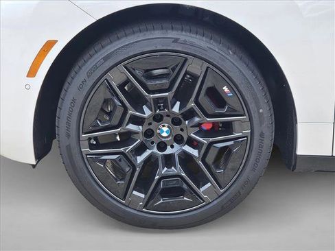 Used 2026 BMW iX xDrive60 image 17
