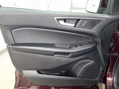 Used 2022 Ford Edge SEL w/ Convenience Package image 10