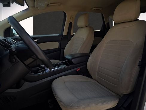 Used 2019 Ford Edge SE FWD image 12