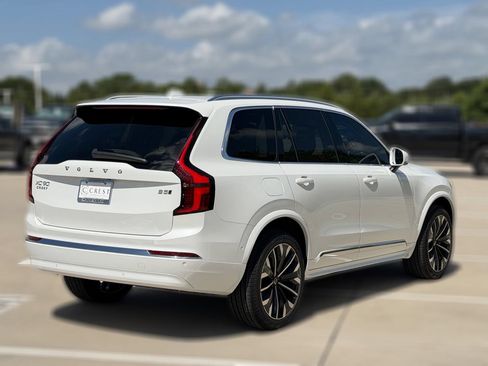 New 2026 Volvo XC90 B5 Ultra w/ Protection Package AWD/4WD image 6