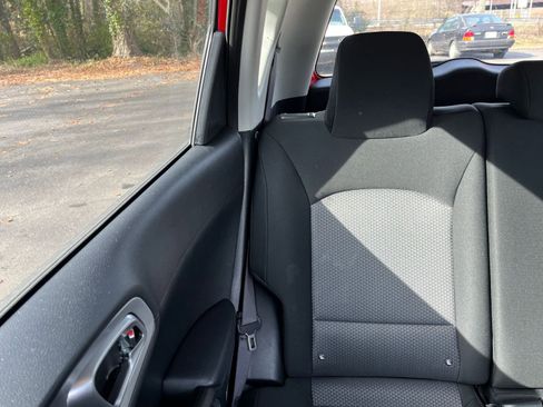 Used 2025 Kia Soul LX w/ LX Technology Package image 37