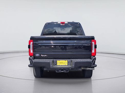 Used 2025 Ford F250 Platinum AWD/4WD image 7