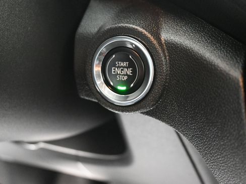 Certified 2023 Chevrolet TrailBlazer LT w/ Convenience Package FWD image 19